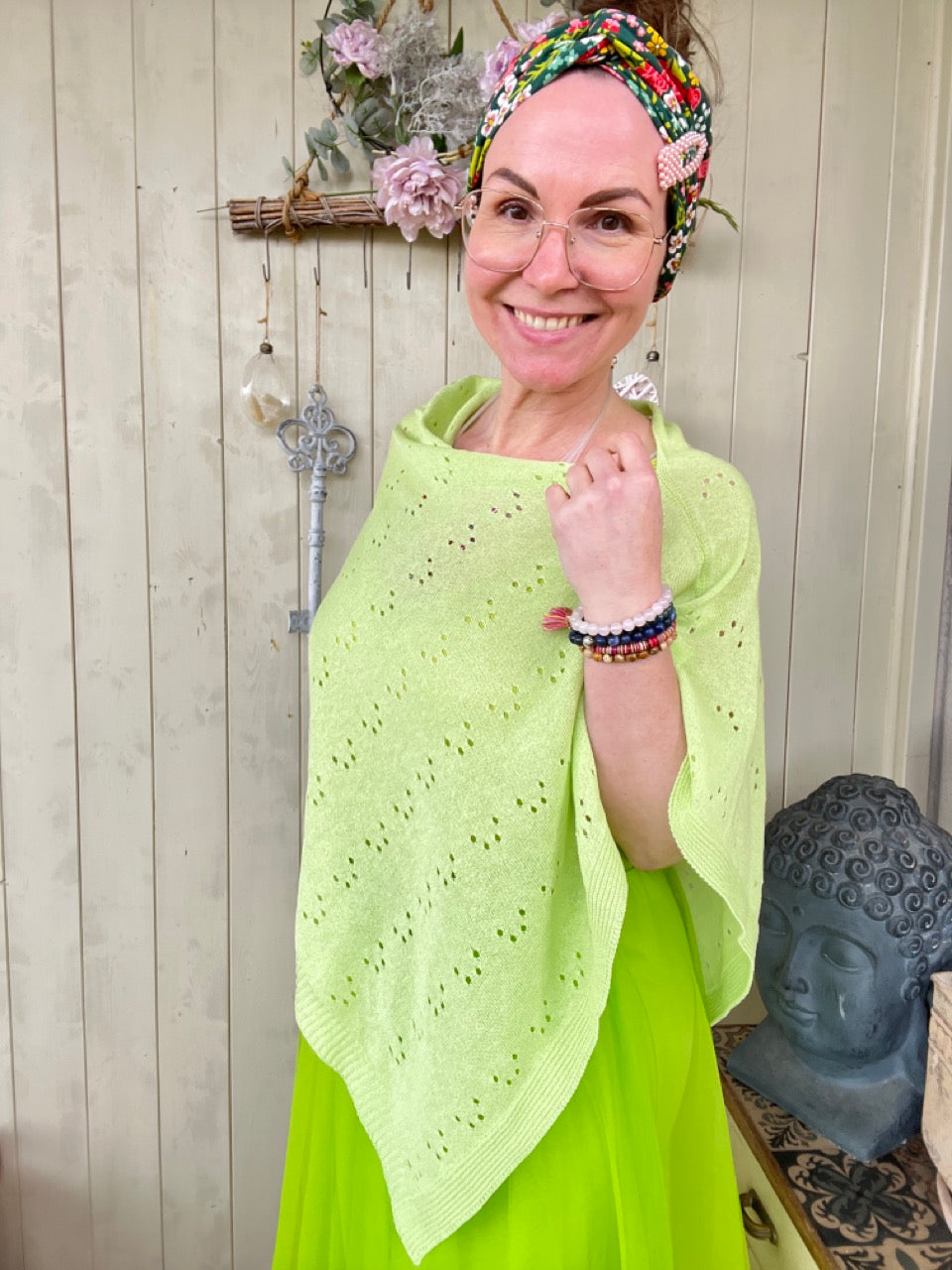 Sommer Poncho Herzl Hellgrün