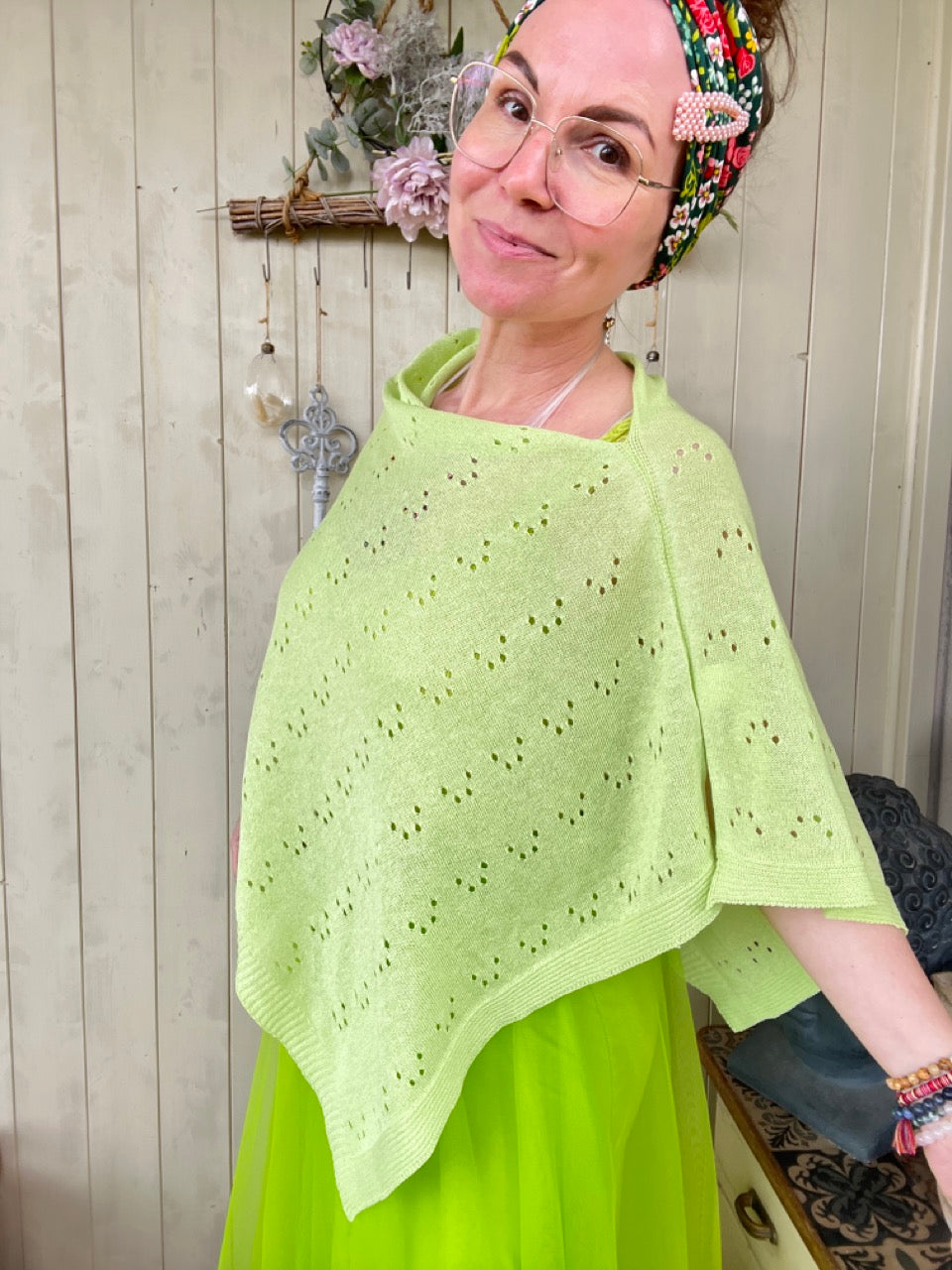 Sommer Poncho Herzl Hellgrün
