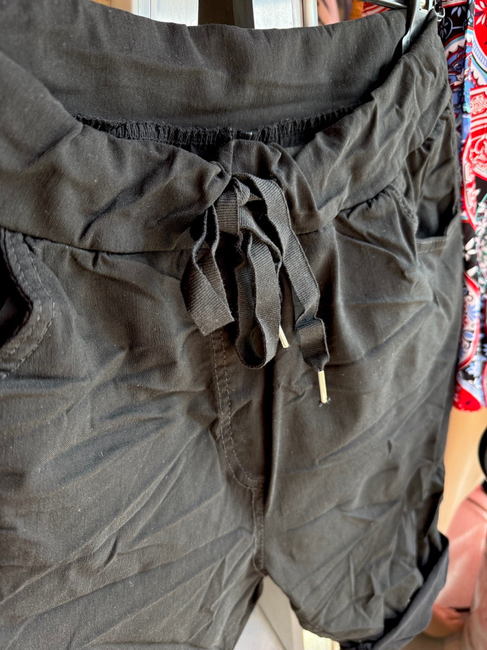 Jogpants Short Nice Style Schwarz