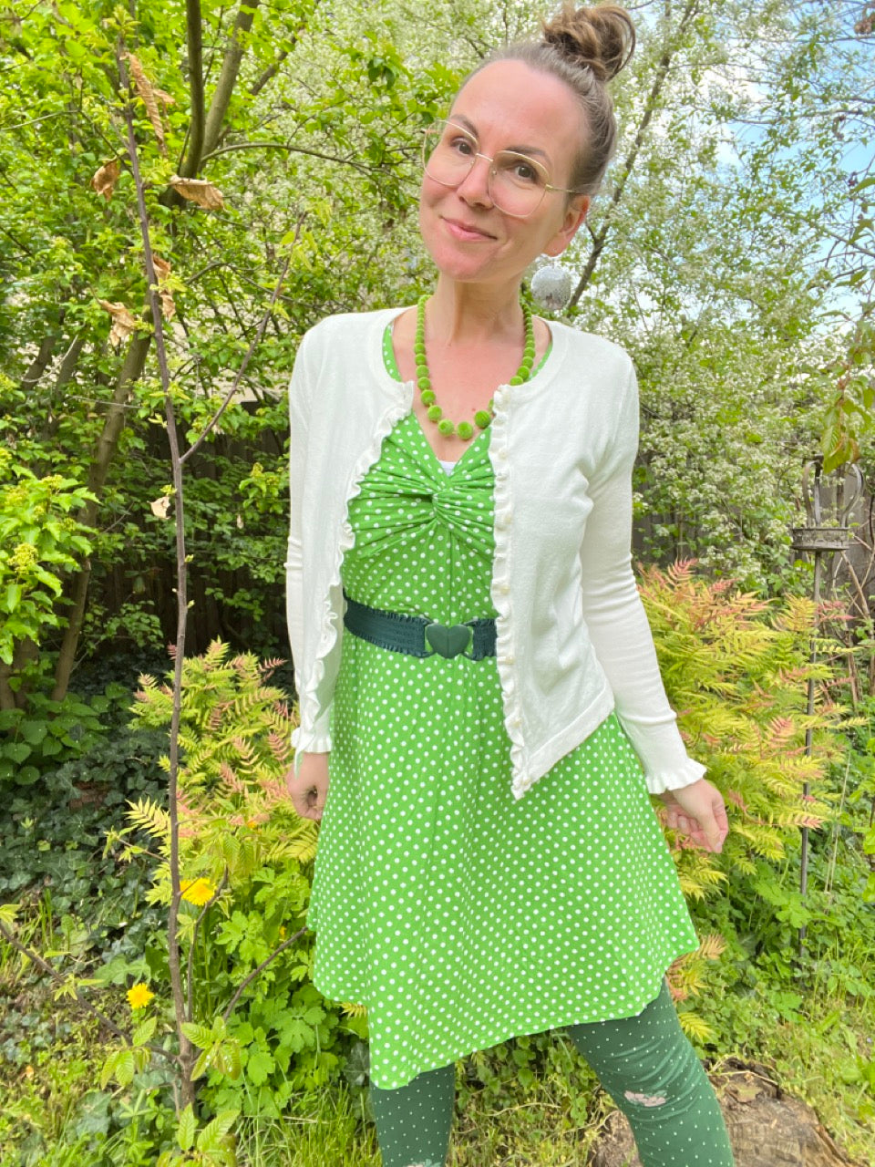Kleid BESTSELLER Punktvoll Kiwi Grün