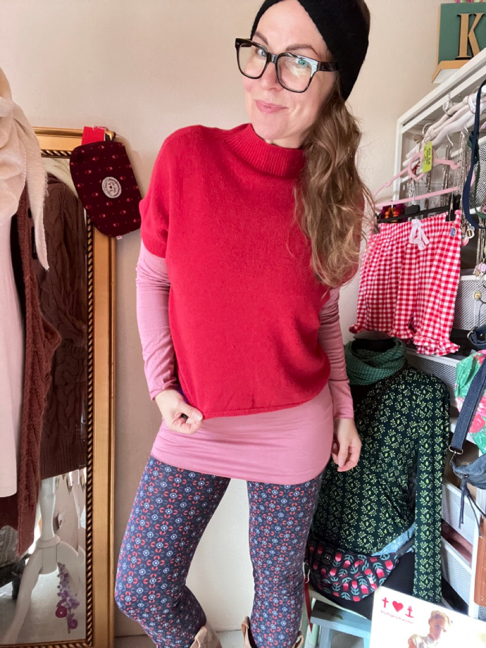 Pulli Showtime Rot