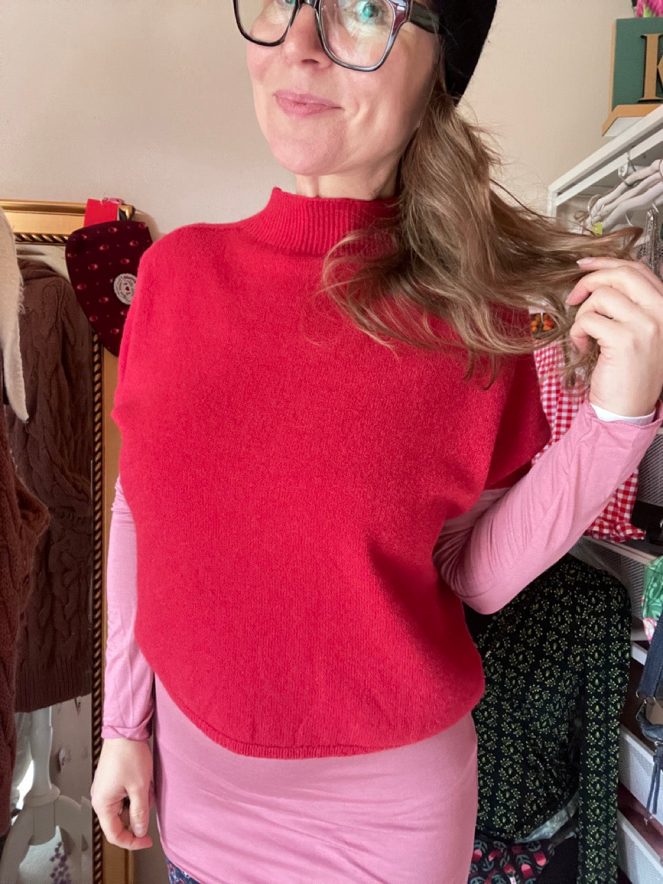 Pulli Showtime Rot
