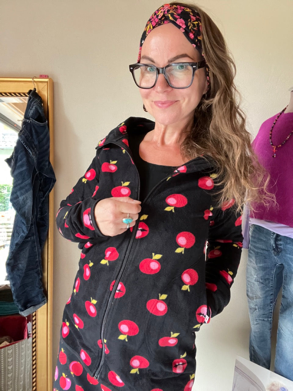 Sweatjacke Apfelbäckchen Schwarz