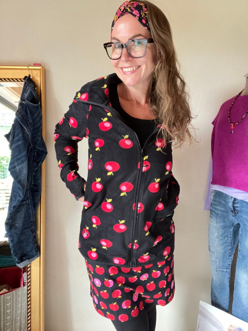 Sweatjacke Apfelbäckchen Schwarz