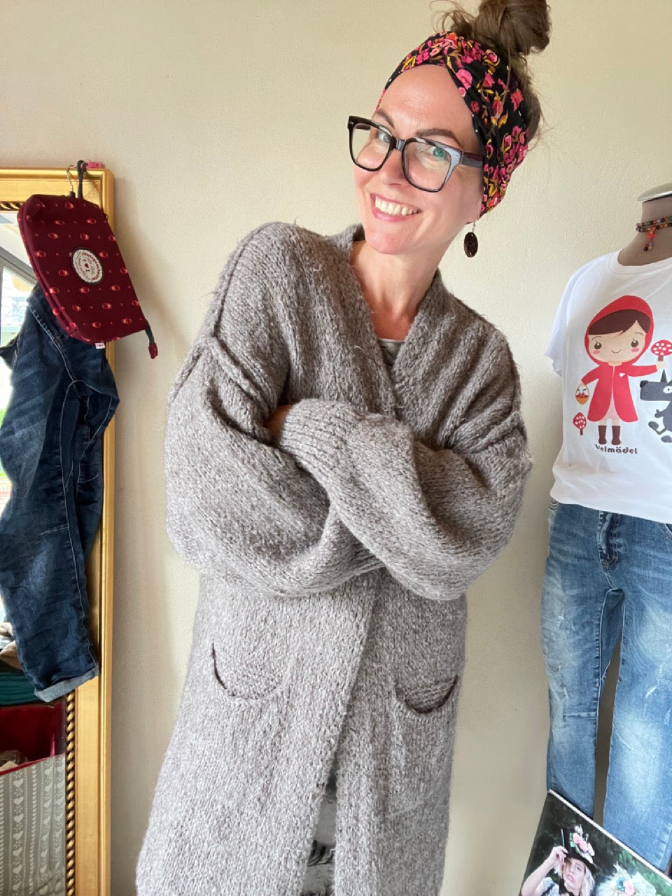 Strickmantel Frau Wolle Grau