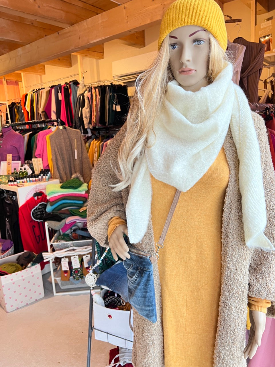 Strickjacke Lara Cappuccino