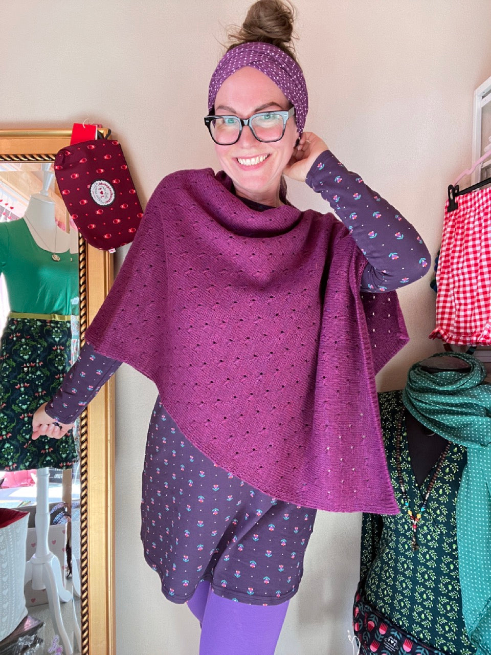 Woll Poncho Herzl Violett