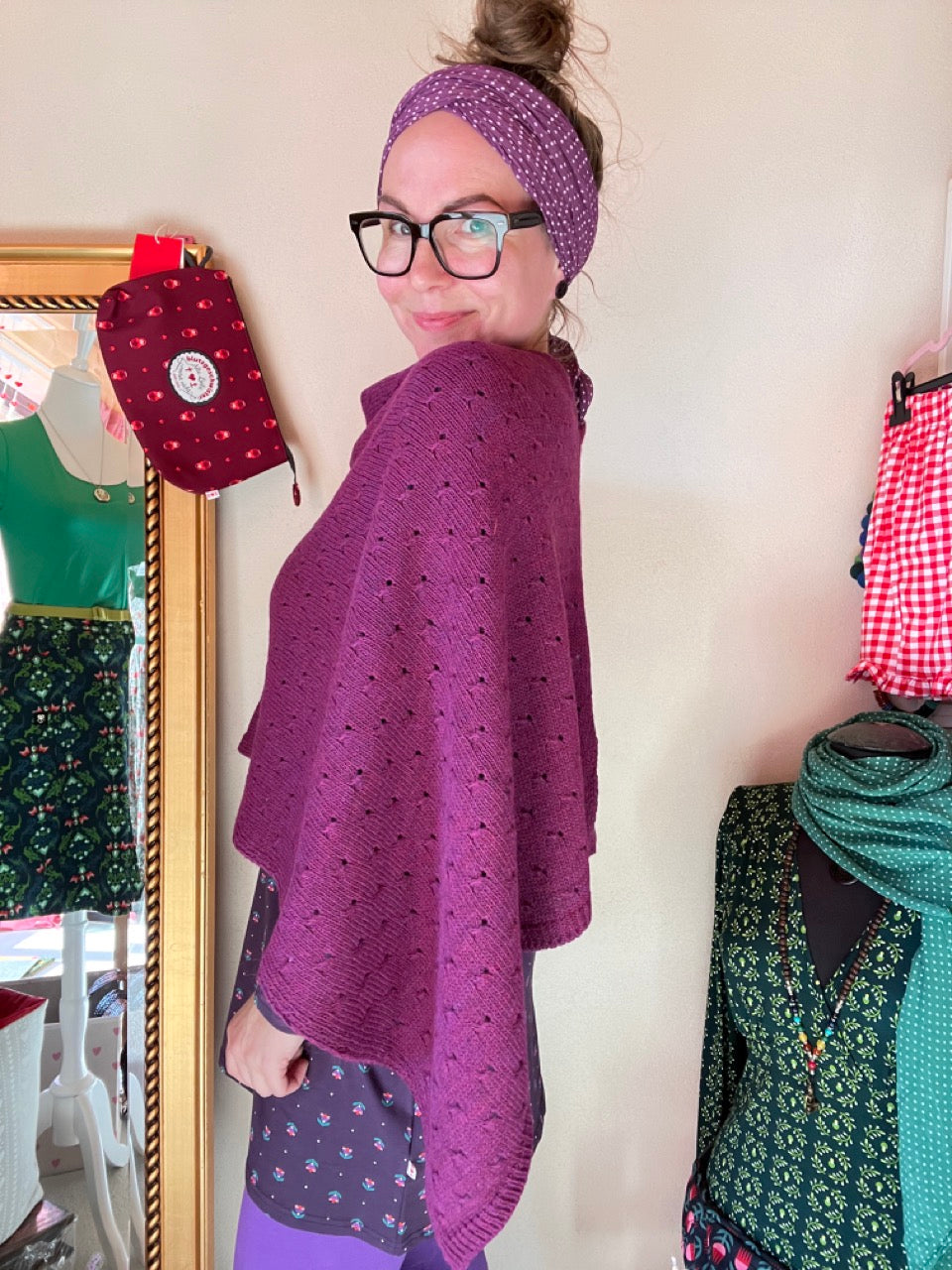 Woll Poncho Herzl Violett