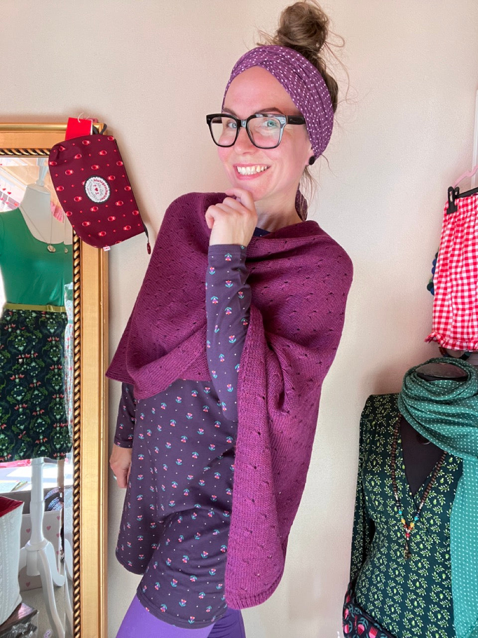 Woll Poncho Herzl Violett