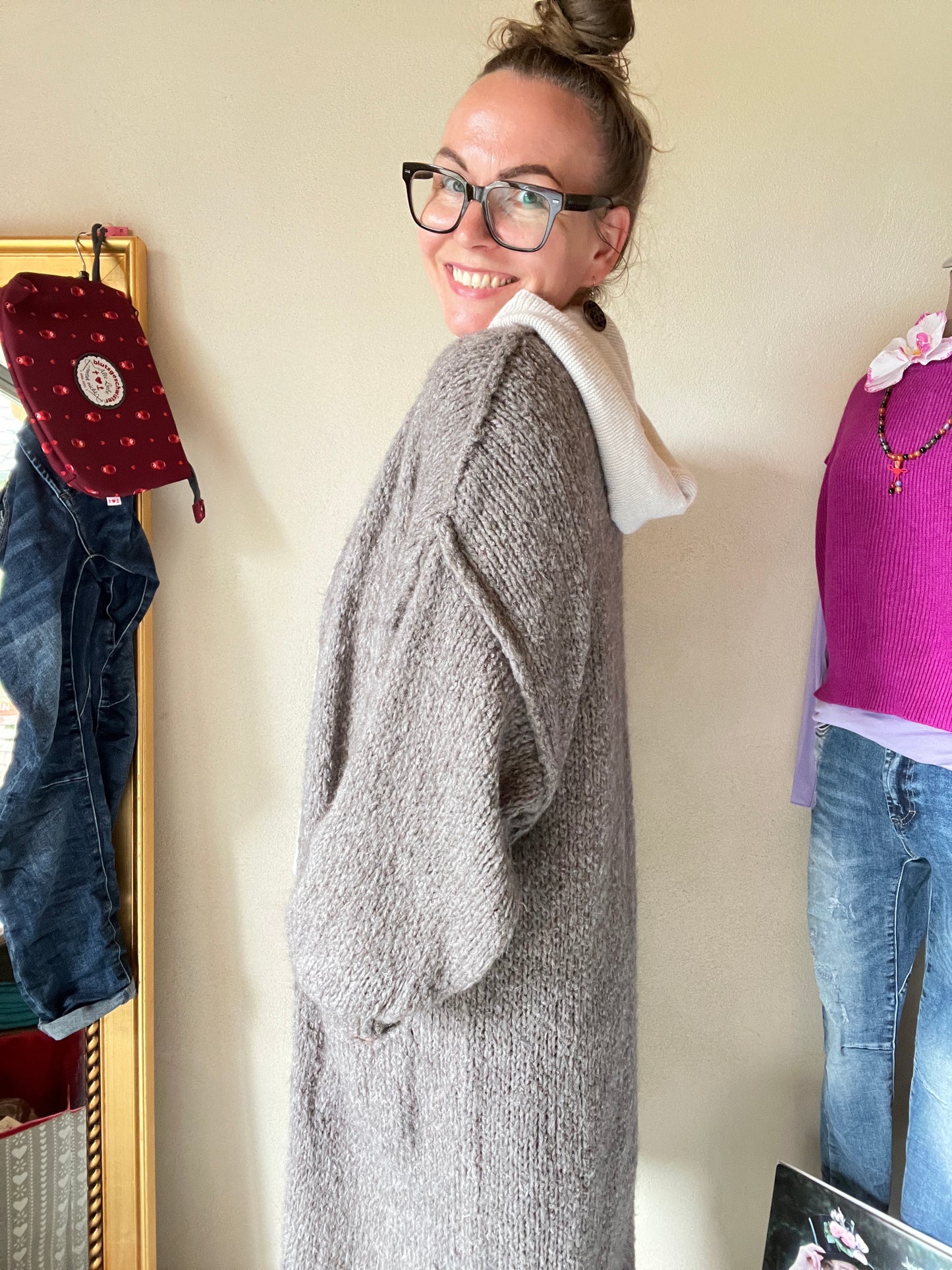 Strickmantel Frau Wolle Grau
