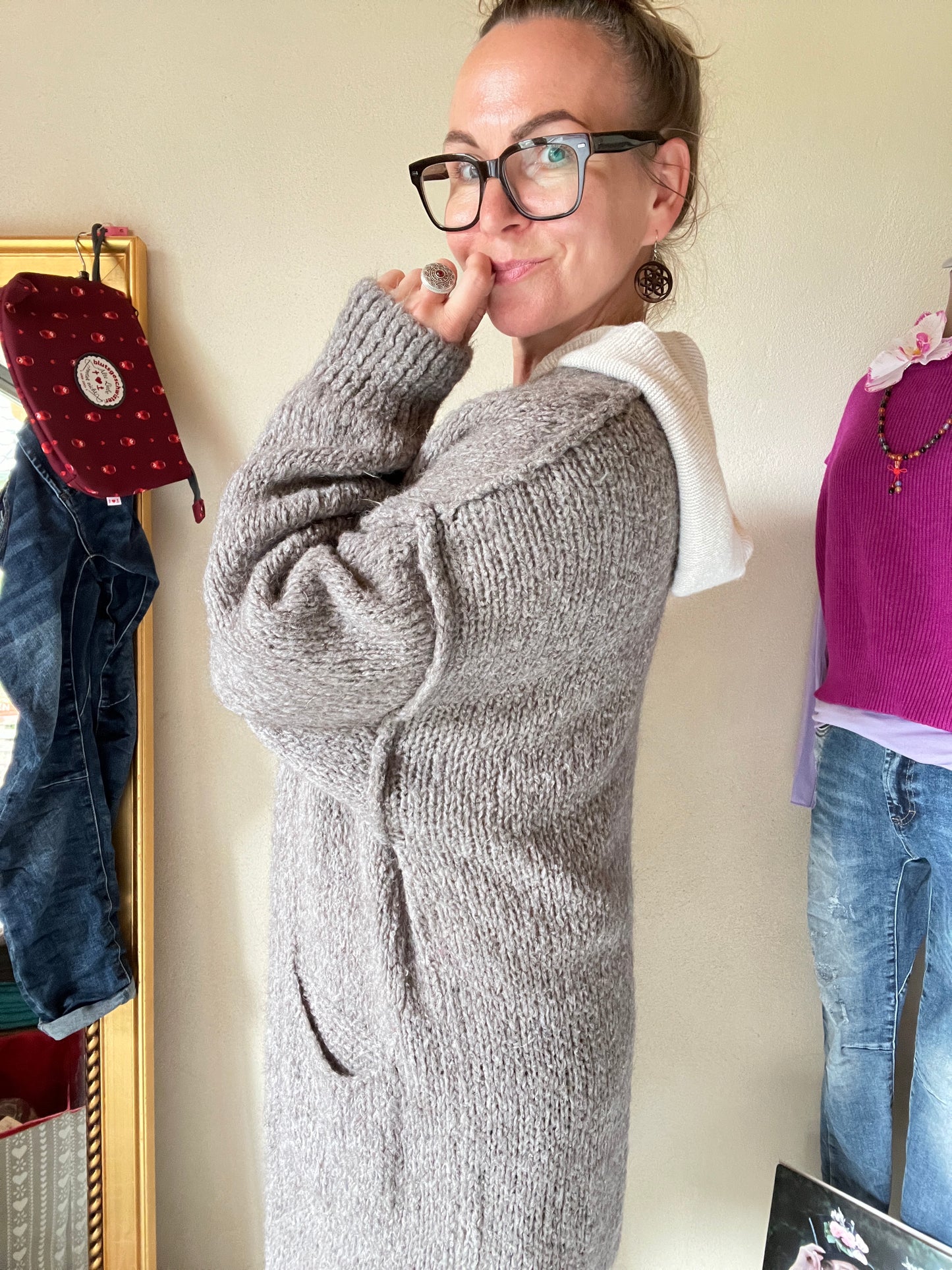 Strickmantel Frau Wolle Grau