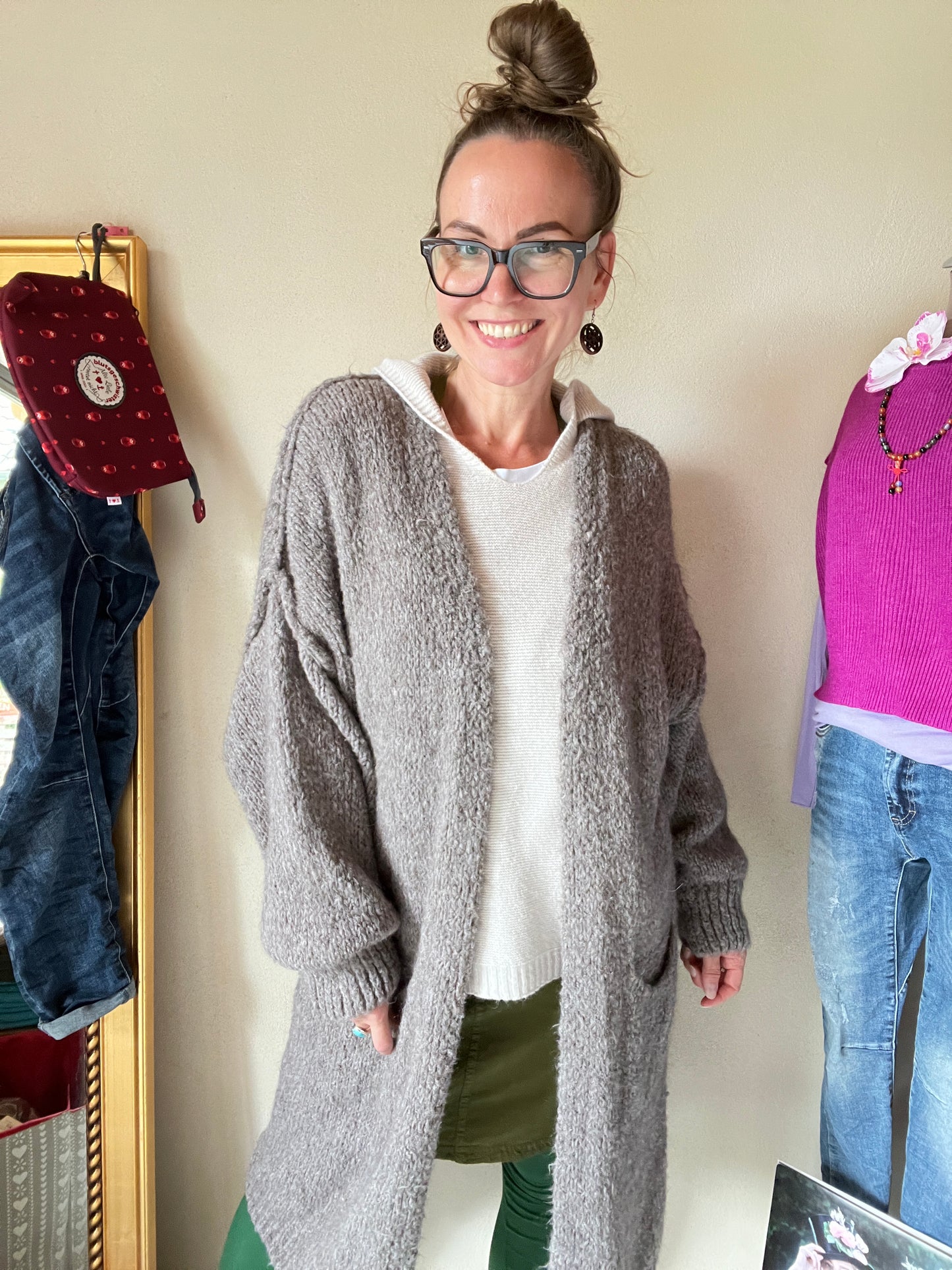 Strickmantel Frau Wolle Grau