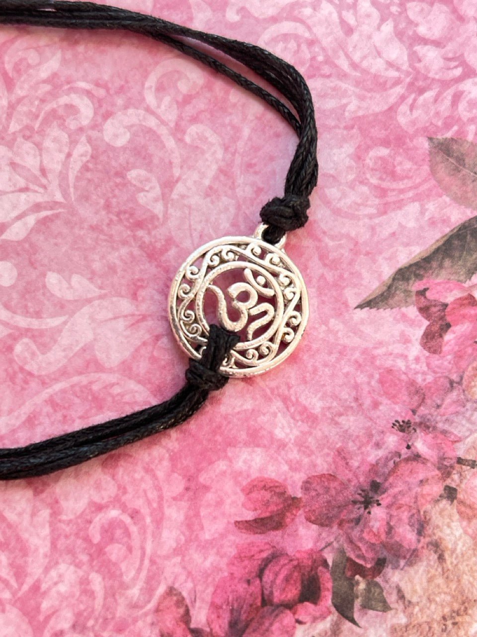 Armband OM Schwarz - FROLLEIN KÄTHE Shop