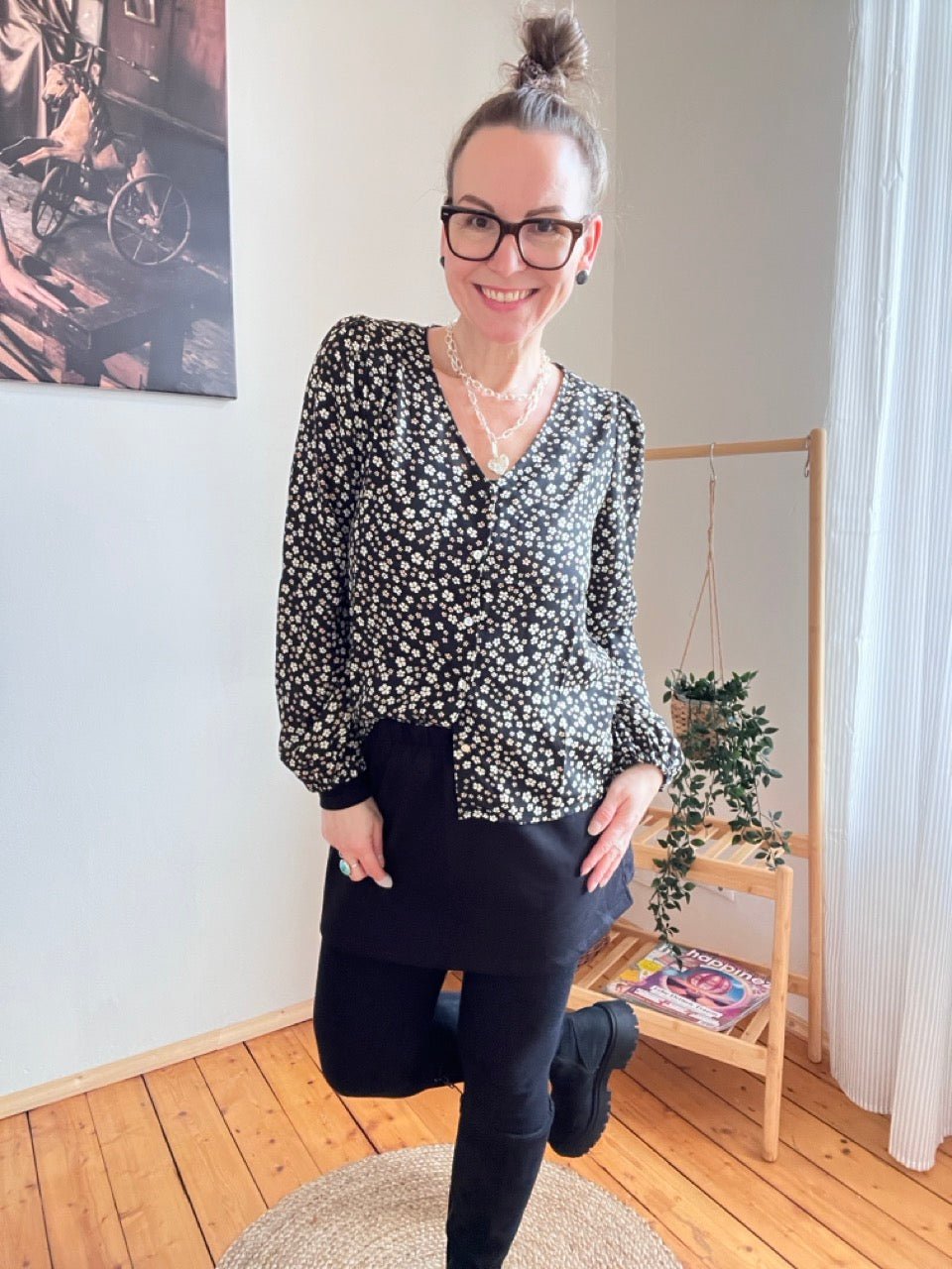 Blusen Shirt Blümchen Schwarz - FROLLEIN KÄTHE Shop