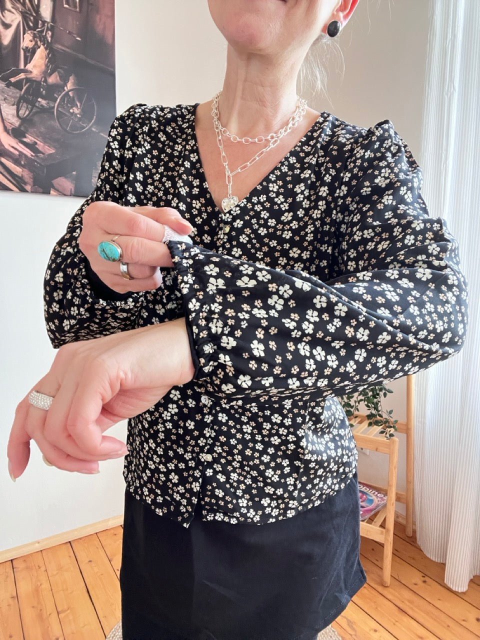 Blusen Shirt Blümchen Schwarz - FROLLEIN KÄTHE Shop