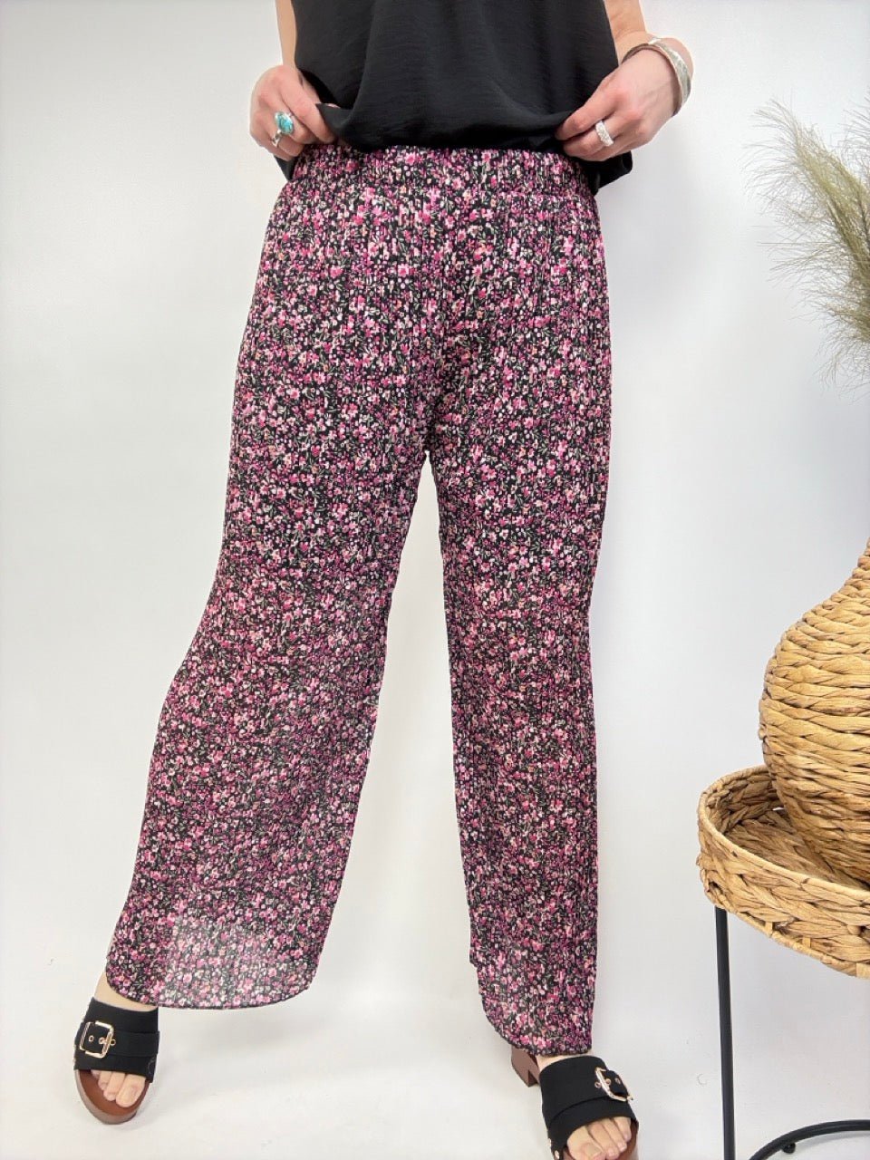 Hose Streublümchen Plissee Schwarz - FROLLEIN KÄTHE Shop