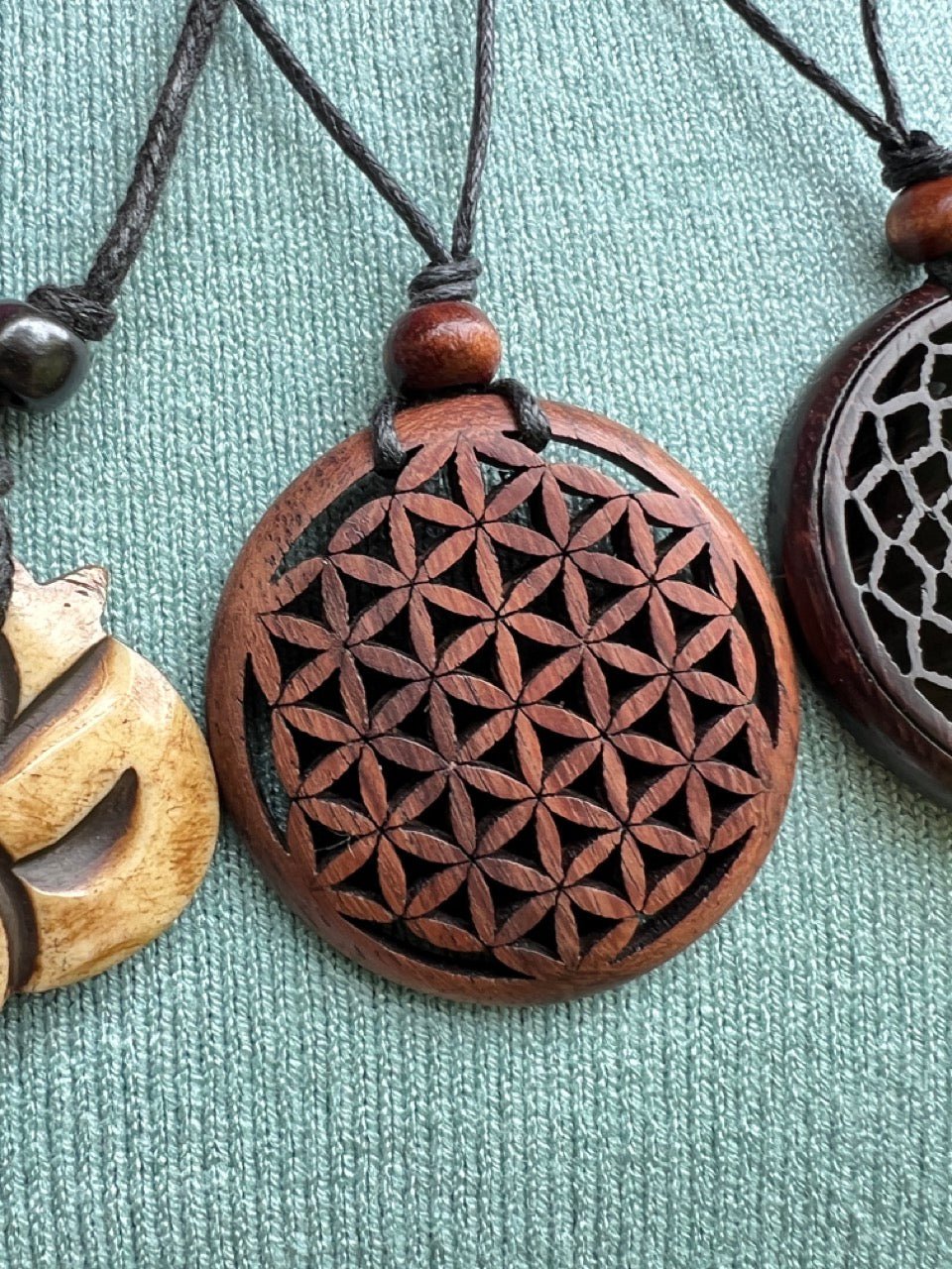Kette Holz verschiedene Symbole - FROLLEIN KÄTHE Shop