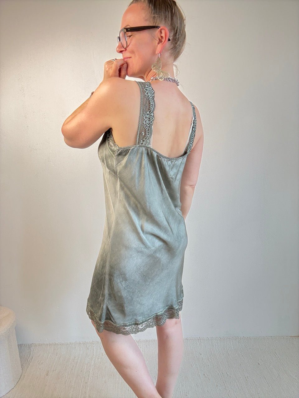Kleid Ava Olive - FROLLEIN KÄTHE Shop