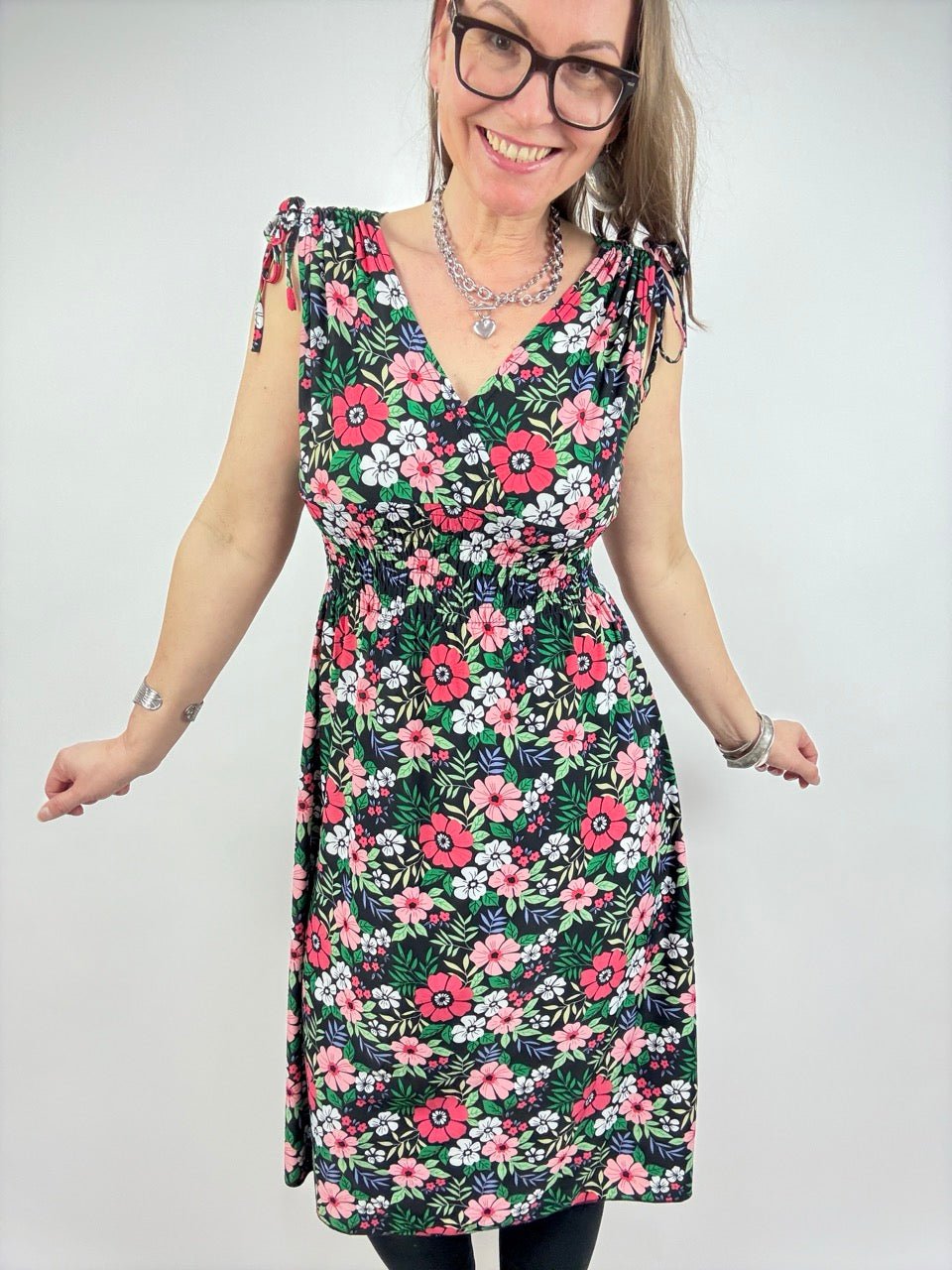 Kleid Liora Rot Schwarz - FROLLEIN KÄTHE Shop