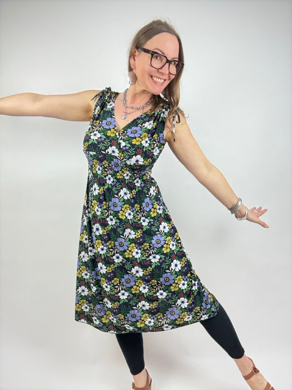 Kleid Liora Schwarz - FROLLEIN KÄTHE Shop