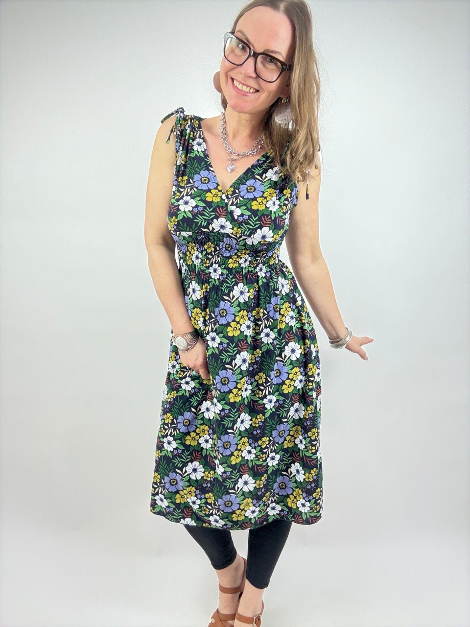 Kleid Liora Schwarz - FROLLEIN KÄTHE Shop
