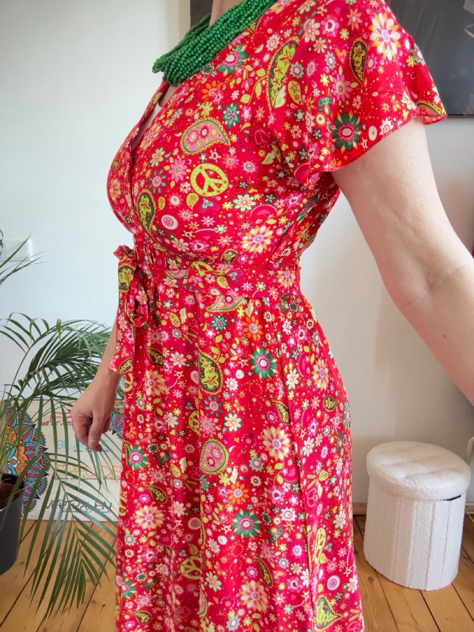 Kleid Love & Peace Rot - FROLLEIN KÄTHE Shop