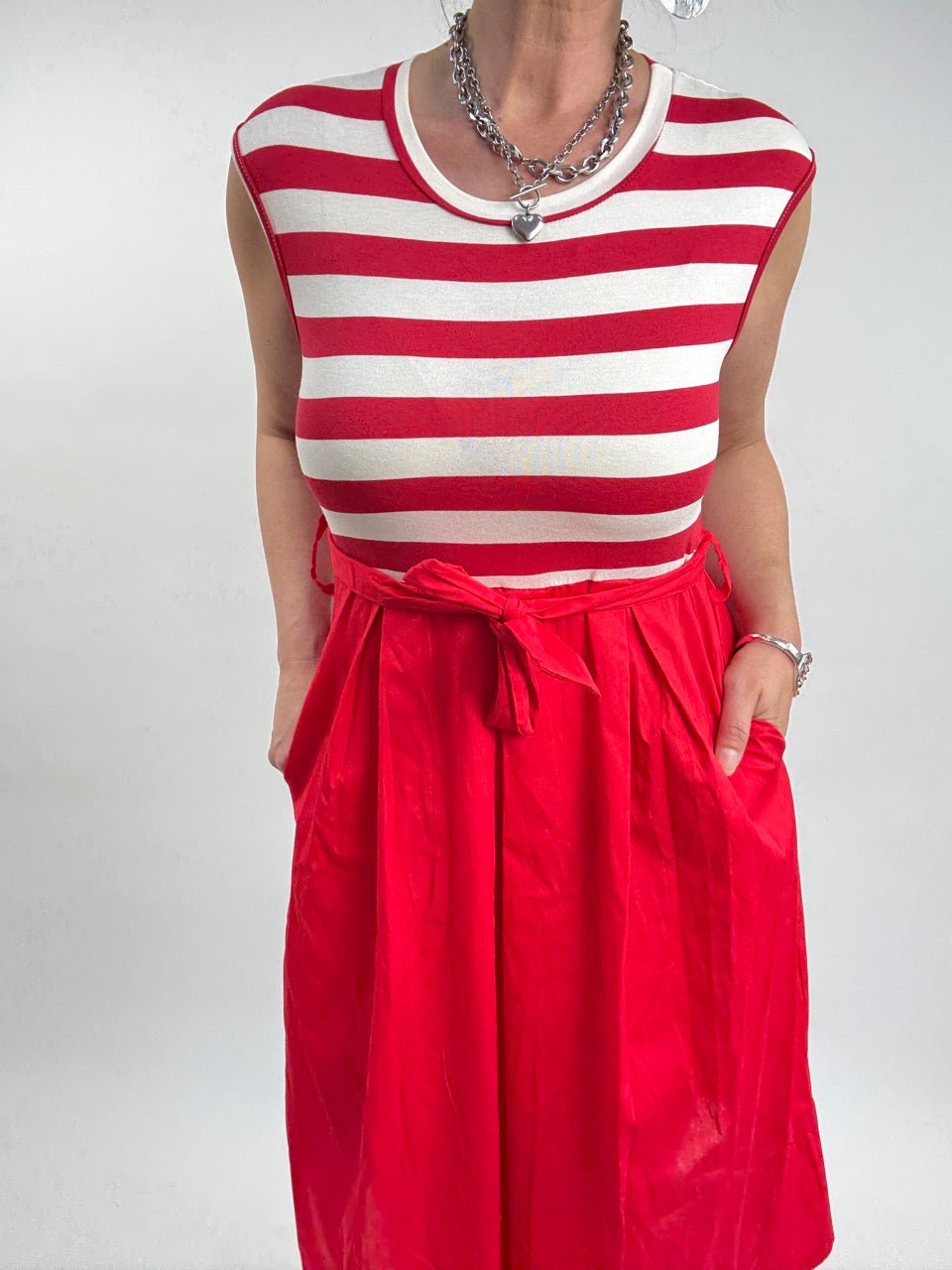 Kleid Victoria Rot BESTSELLER! WIEDER DA! - FROLLEIN KÄTHE Shop