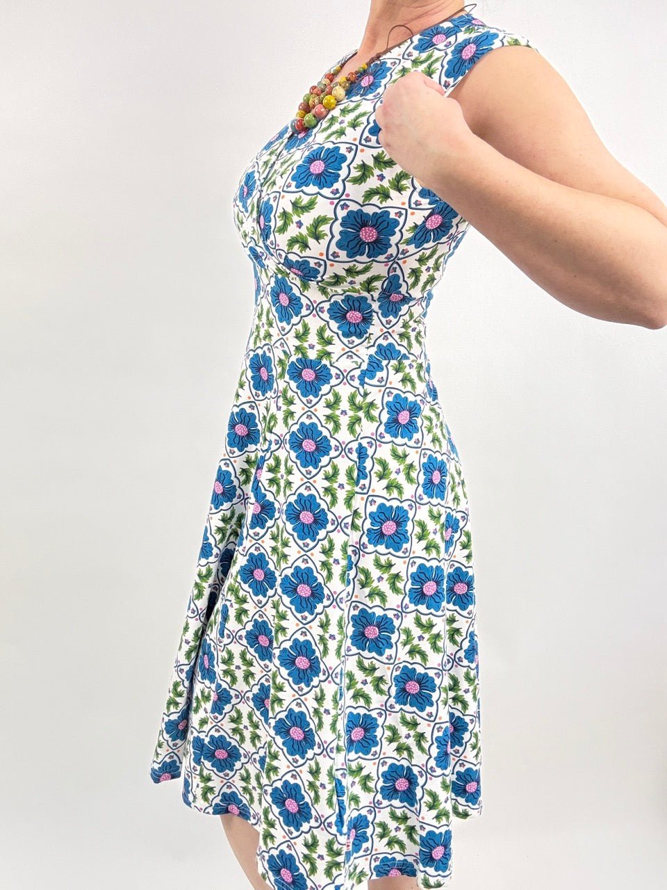 Kleid Wildblüte Weiß - FROLLEIN KÄTHE Shop