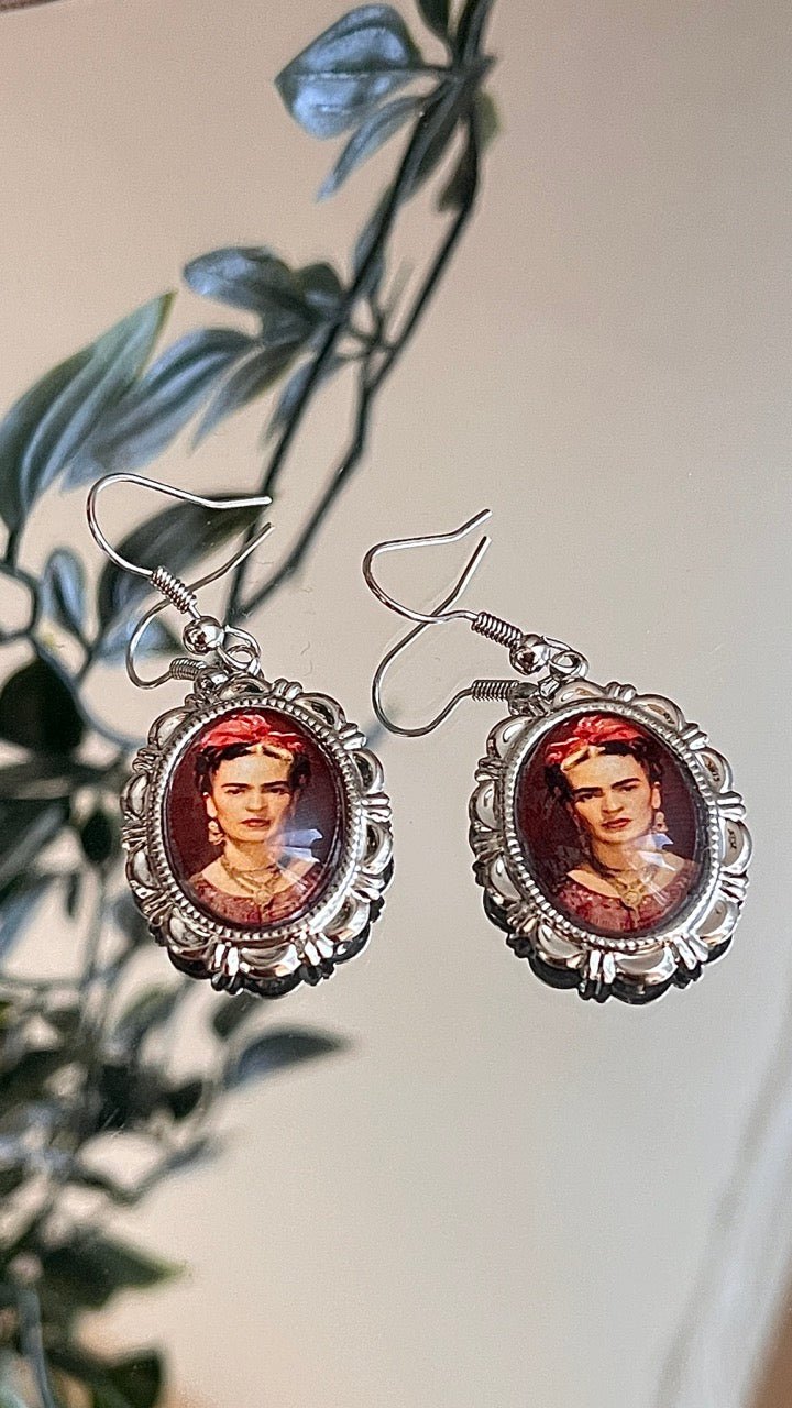 Ohrhänger Kiki Oval Frida mit Ornamenten - FROLLEIN KÄTHE Shop