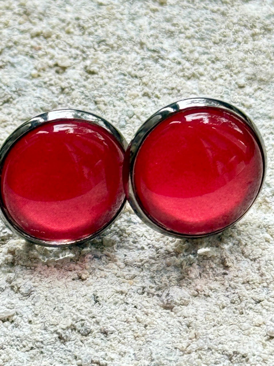 Ohrstecker Edelstahl Kiki Rot Uni 12mm - FROLLEIN KÄTHE Shop