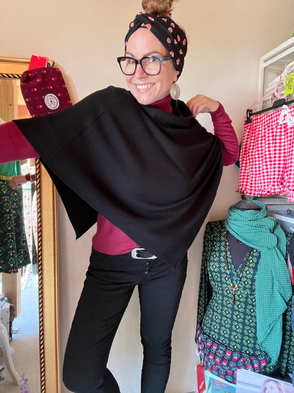 Poncho Alma Schwarz - FROLLEIN KÄTHE Shop