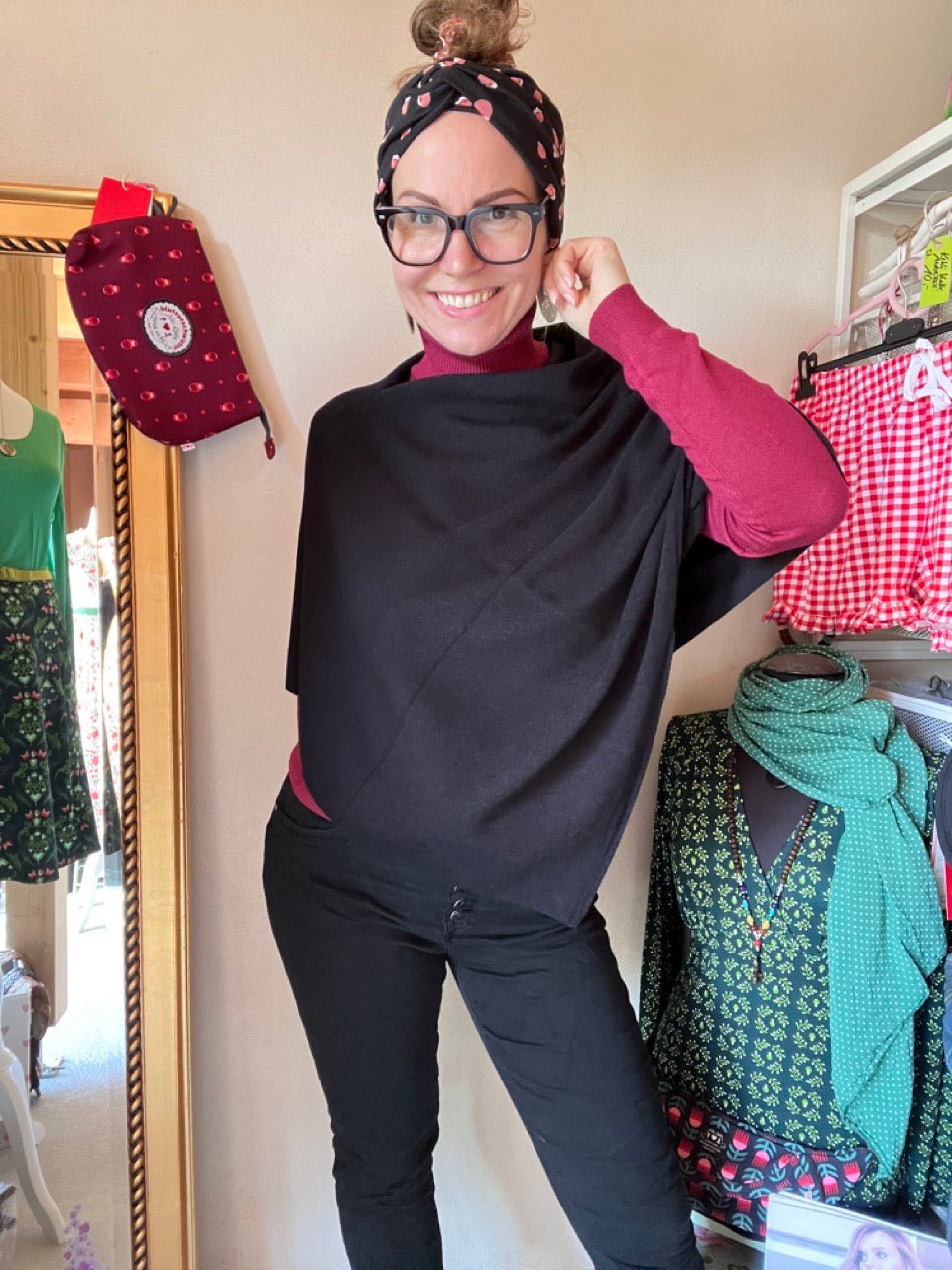 Poncho Alma Schwarz - FROLLEIN KÄTHE Shop
