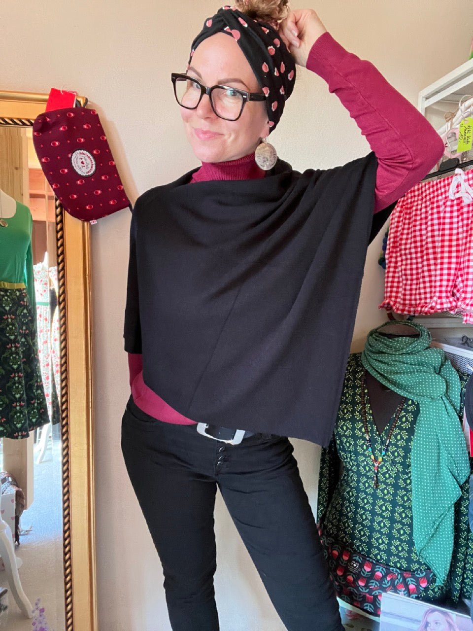 Poncho Alma Schwarz - FROLLEIN KÄTHE Shop