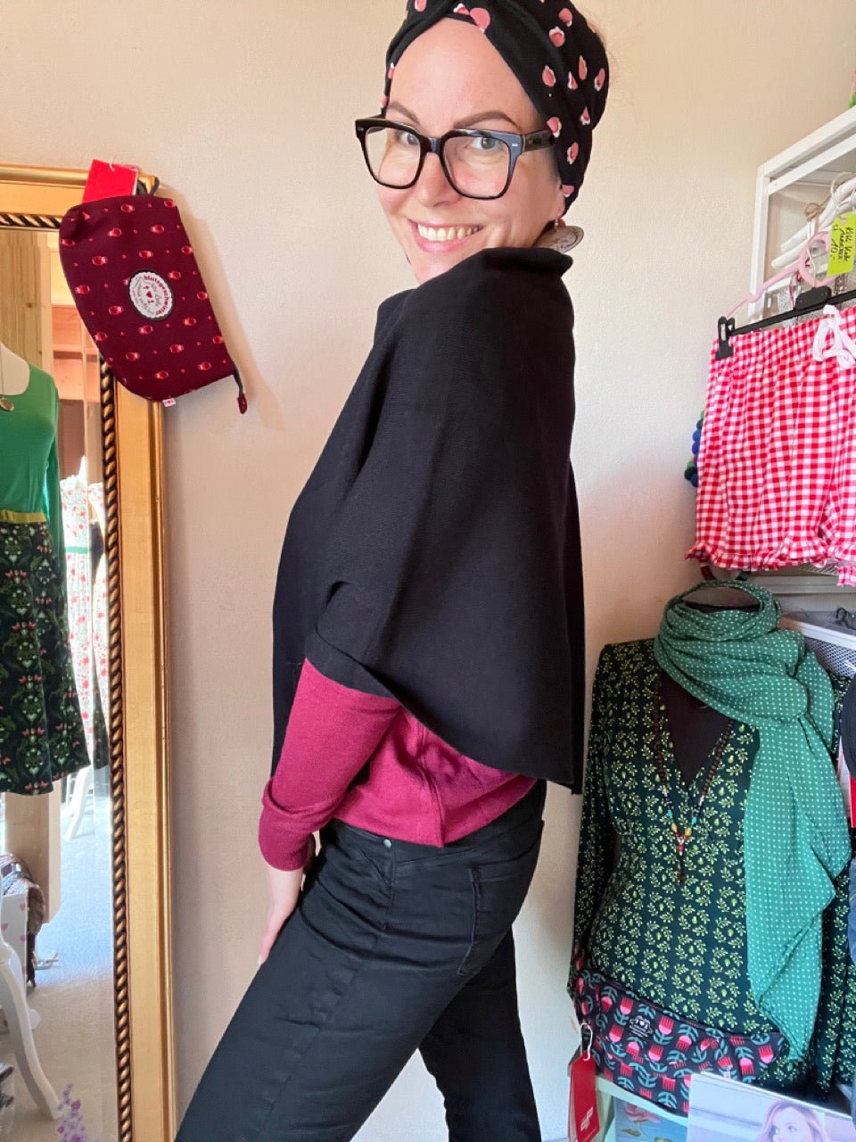 Poncho Alma Schwarz - FROLLEIN KÄTHE Shop