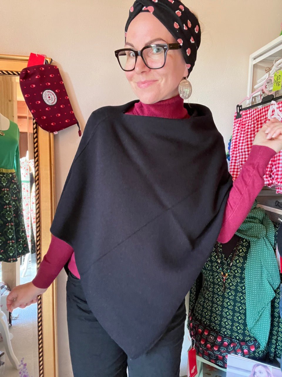 Poncho Alma Schwarz - FROLLEIN KÄTHE Shop