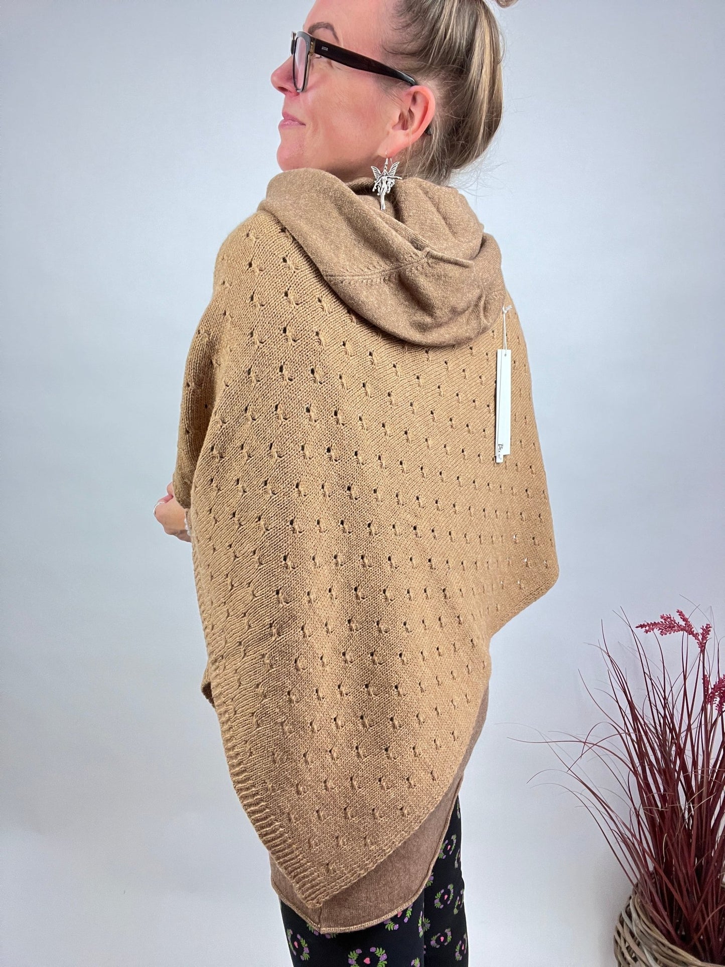 Poncho Woll Herzl Cappuccino - FROLLEIN KÄTHE Shop