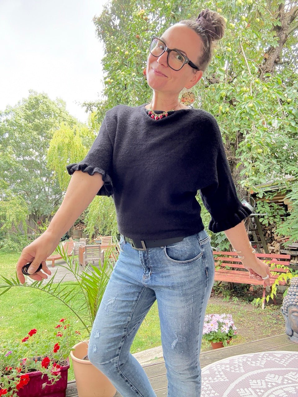 Pulli Rüschenglück Schwarz - FROLLEIN KÄTHE Shop