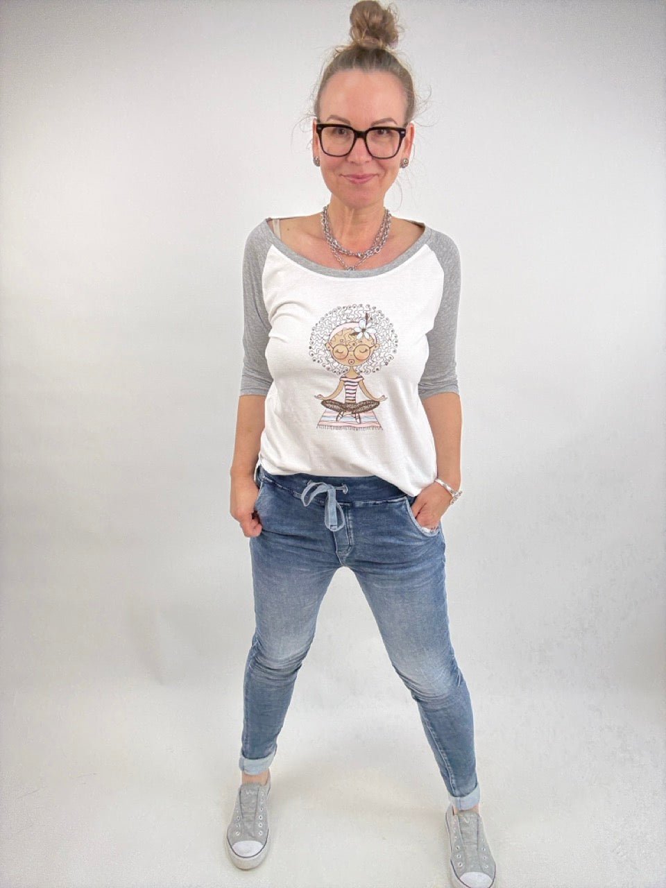 Shirt Edelmädel Meditation 2 Farbig - FROLLEIN KÄTHE Shop