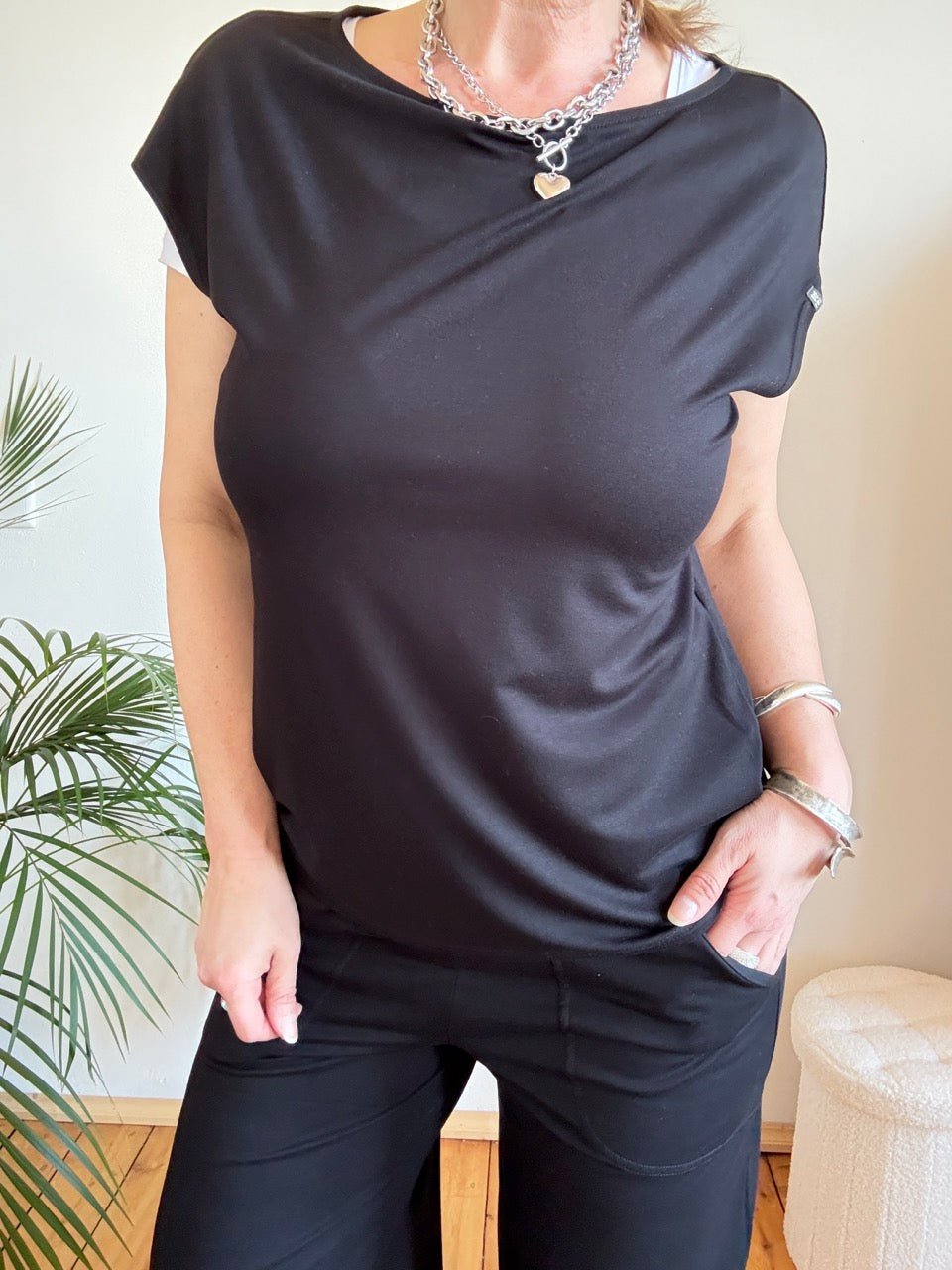 Shirt Flow Girl Schwarz - FROLLEIN KÄTHE Shop