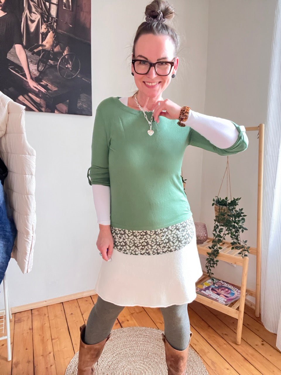 Shirt Langarm Blusenstyle Blümchen Grün - FROLLEIN KÄTHE Shop