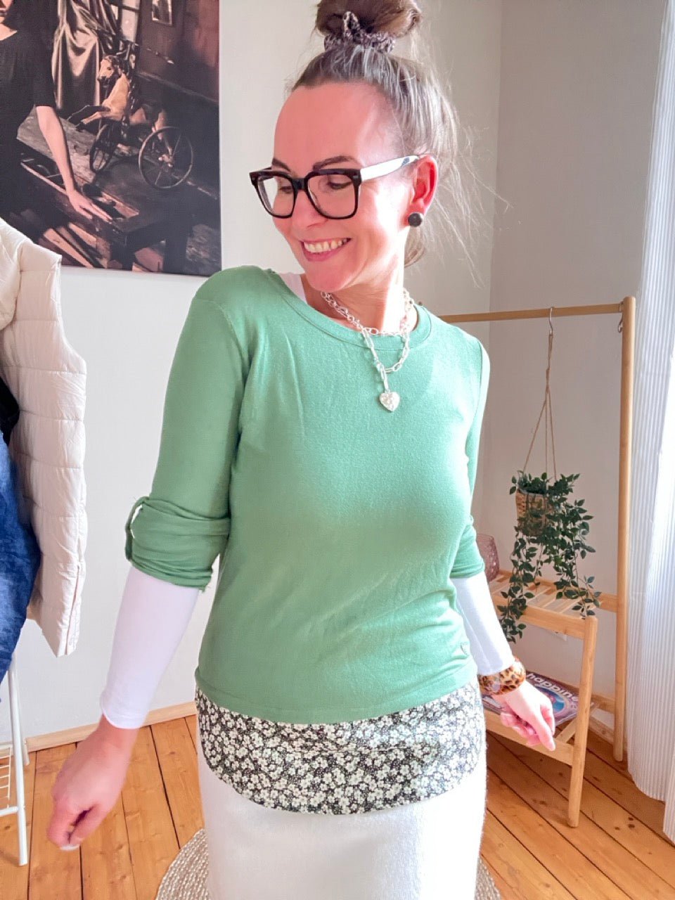 Shirt Langarm Blusenstyle Blümchen Grün - FROLLEIN KÄTHE Shop
