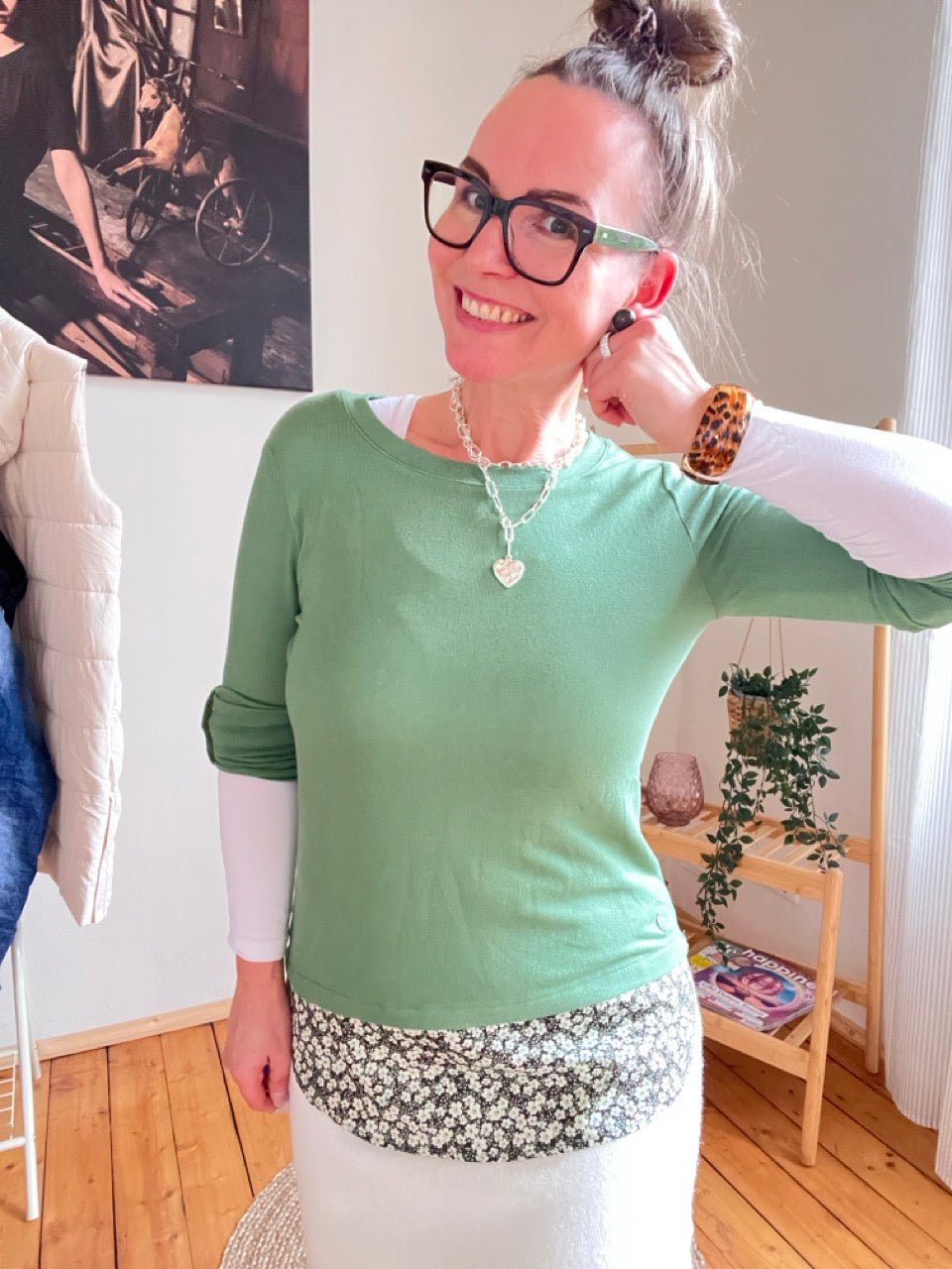 Shirt Langarm Blusenstyle Blümchen Grün - FROLLEIN KÄTHE Shop