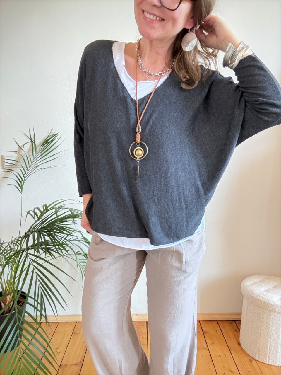 Shirt Langarm Sofie mit Kette Schwarz - FROLLEIN KÄTHE Shop