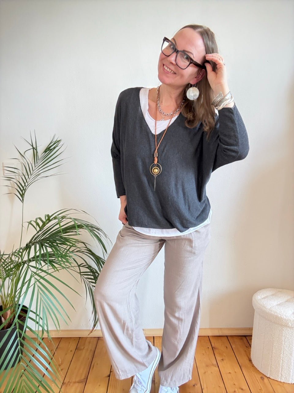 Shirt Langarm Sofie mit Kette Schwarz - FROLLEIN KÄTHE Shop