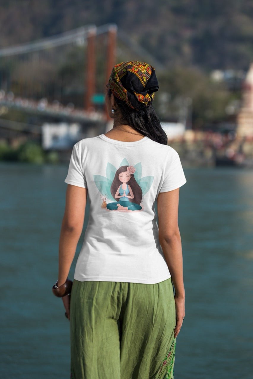 Shirt V - Neck Edelmädel Organic Yoga Girl Lotus Sitz - FROLLEIN KÄTHE Shop