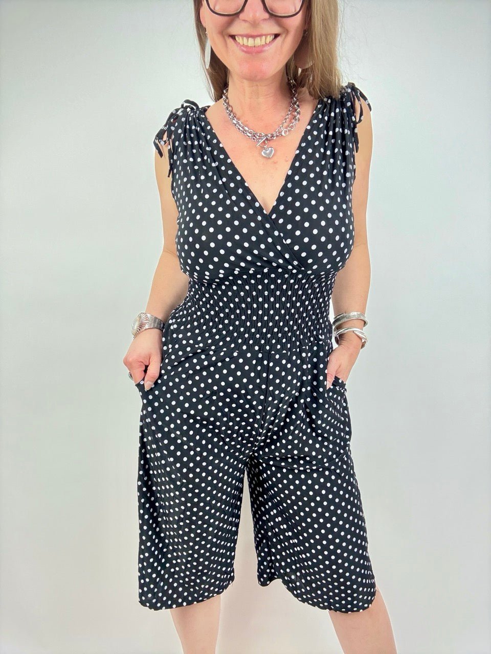 Shorts - Overall Dottie Schwarz - FROLLEIN KÄTHE Shop