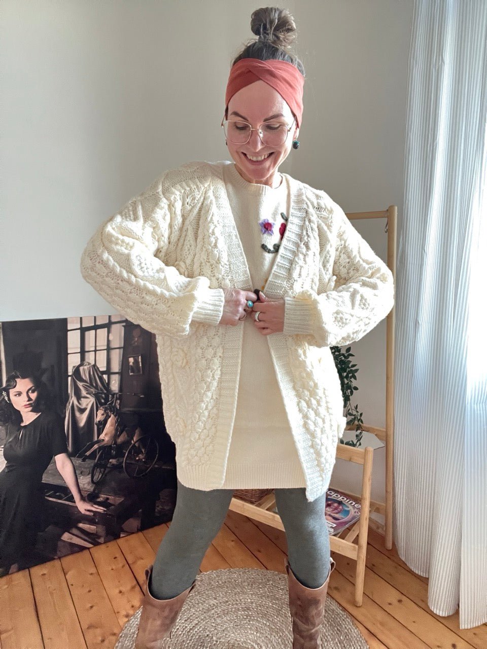 Strickjacke Blütezeit Wollweiß - FROLLEIN KÄTHE Shop