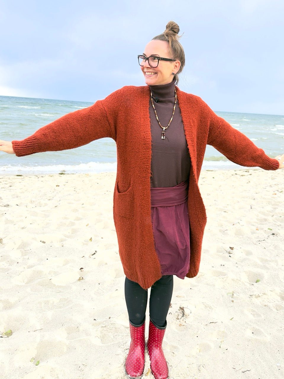 Strickjacke Love & Peace Herbstrot - FROLLEIN KÄTHE Shop