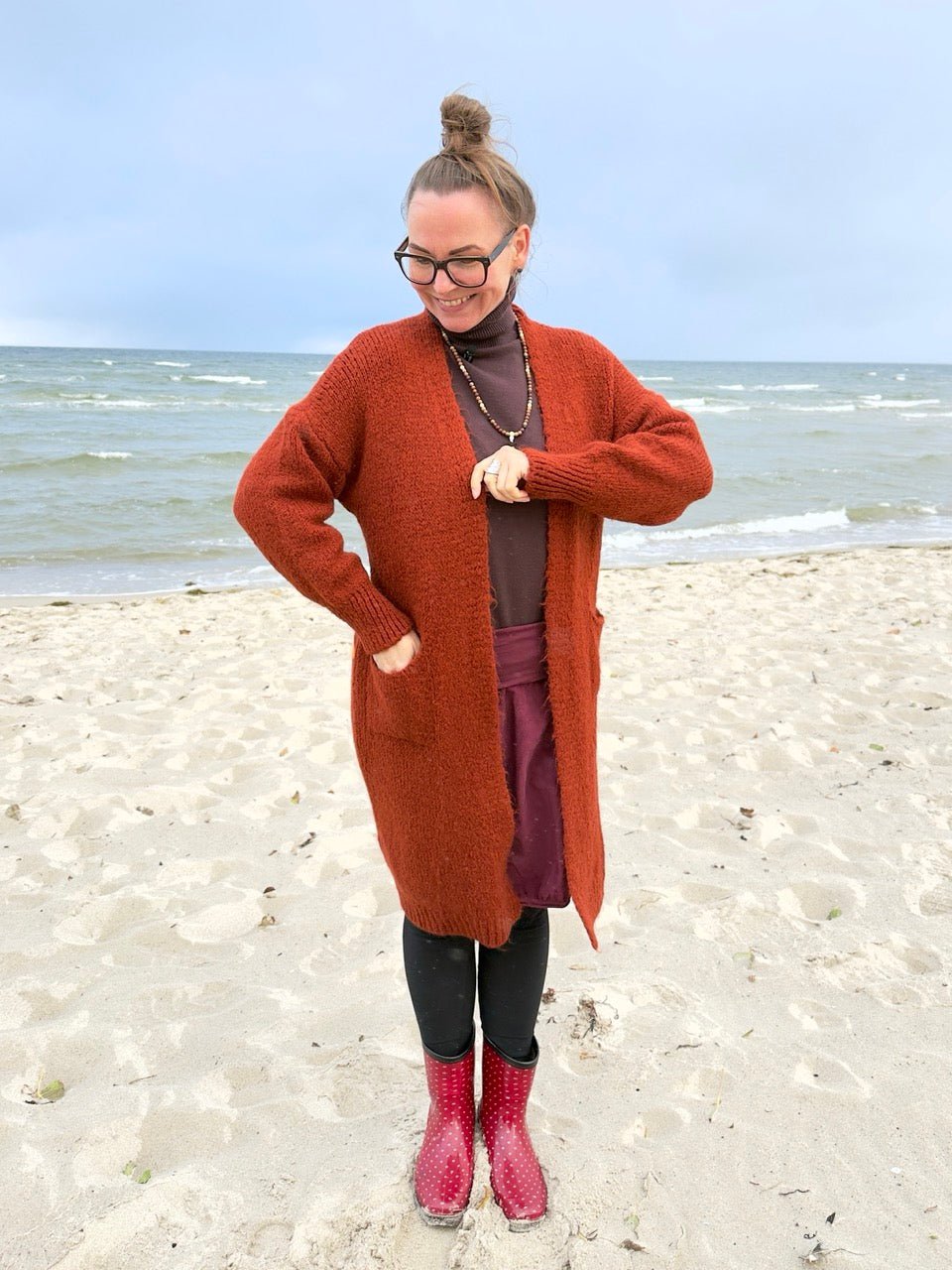 Strickjacke Love & Peace Herbstrot - FROLLEIN KÄTHE Shop