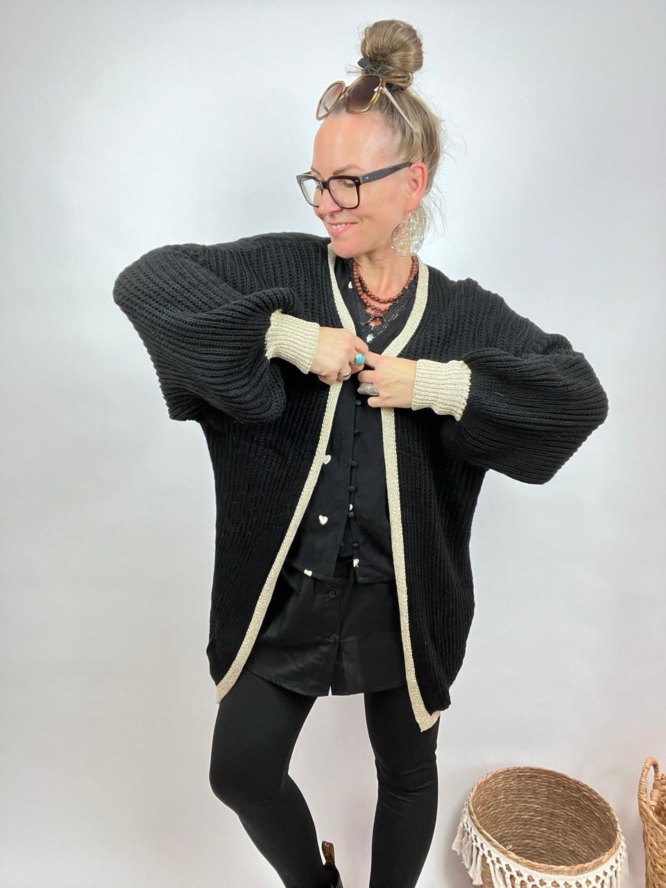 Strickjacke Luna Schwarz - FROLLEIN KÄTHE Shop